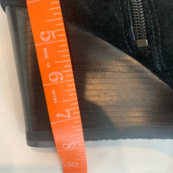 FRANCO SARTO size 12 Warrick wedge suede bootie with zipper and buckle detail - Picture 16 of 16